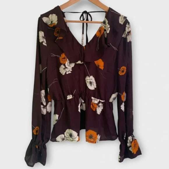 NWT Cupcakes and Cashmere Floral Bouse - Picture 5 of 12